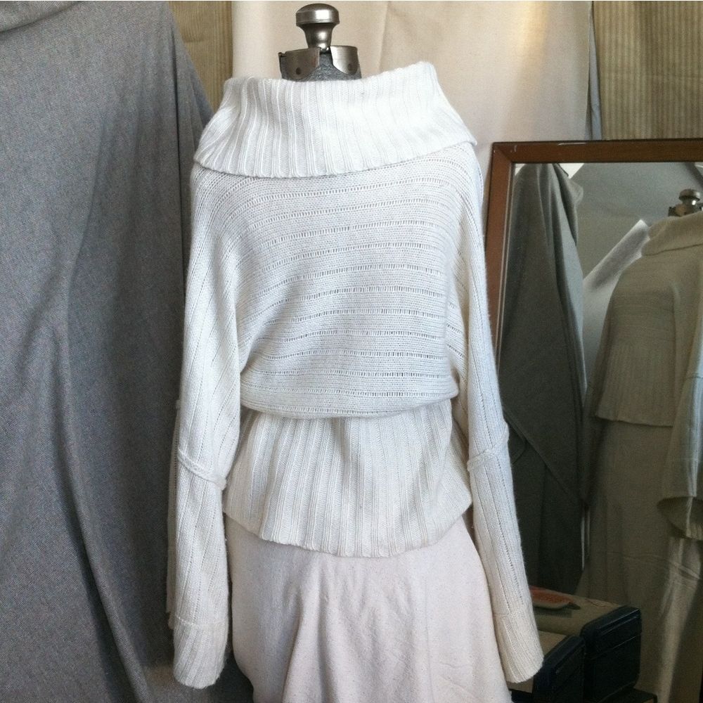 CALVIN Klein Cowel Statement Sweater - Picture 1 of 6